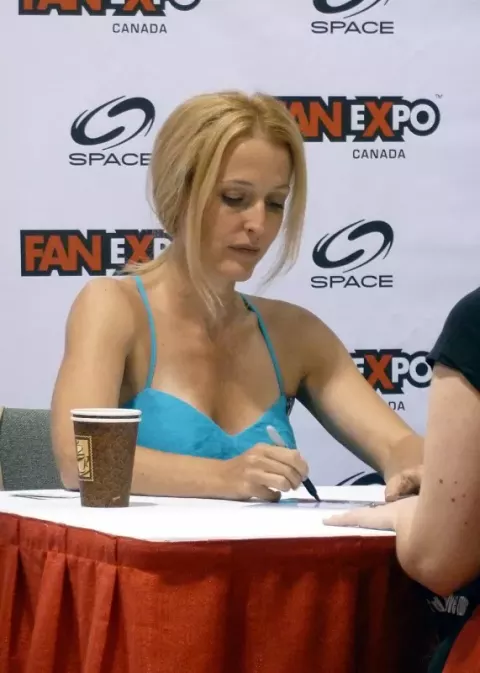 Gillian Anderson (2012)