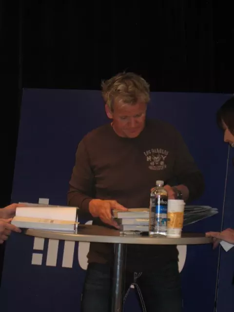 Gordon Ramsay at the Toronto Eaton Centre (2009)