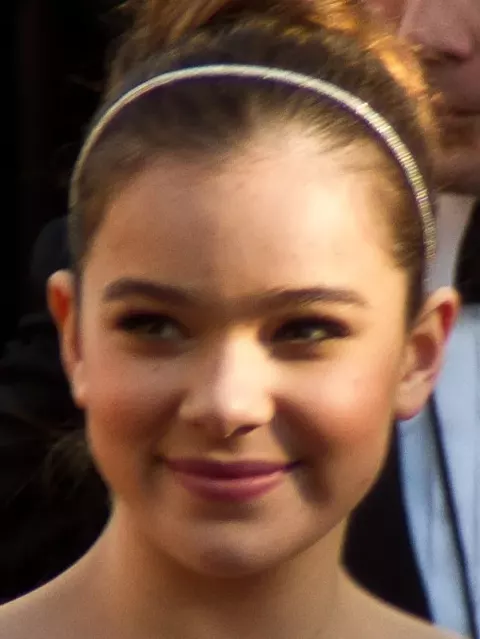 Hailee Steinfeld at the 83rd Academy Awards (2011)
