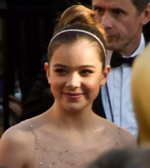 Hailee Steinfeld at the 83rd Academy Awards (2011)