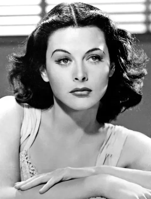 Hedy Lamarr (1940)