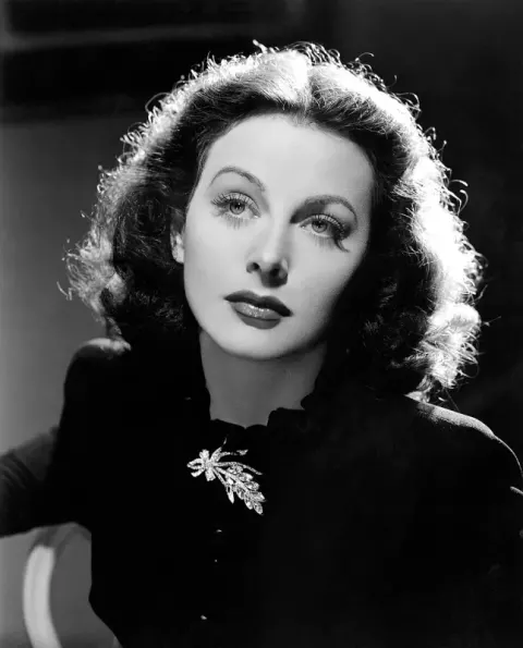Hedy Lamarr (1944)