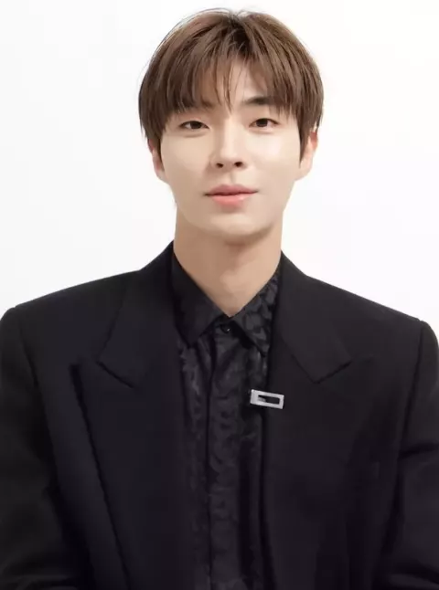 Hwang In-yeop (2022)