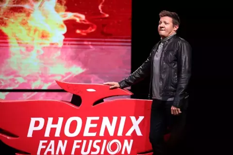 Jeremy Renner at the 2023 Phoenix Fan Fusion at the Phoenix Convention Center in Phoenix, Arizona