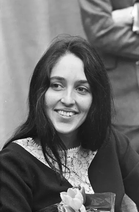 Joan Baez (1966)