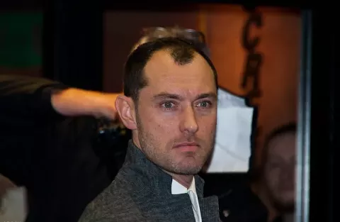 Jude Law at the London premiere of Dom Hemingway, November 2013 (2014)