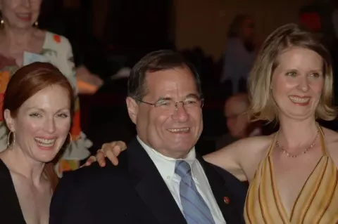 Julianne Moore at Nadler's 2007 Gala