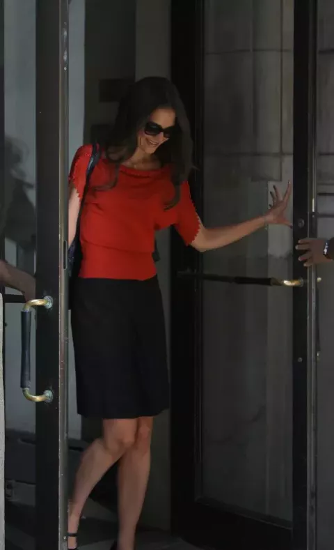 Katie Holmes (2010)