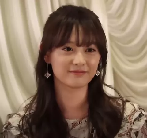 Kim Ji-won (2018)
