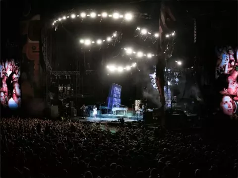 Lana Del Rey at the Sasquatch! Music Festival in George, Washington at The Gorge Amphitheatre (2015)