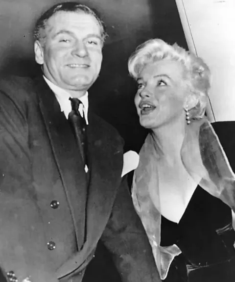 Laurence Olivier (1956)