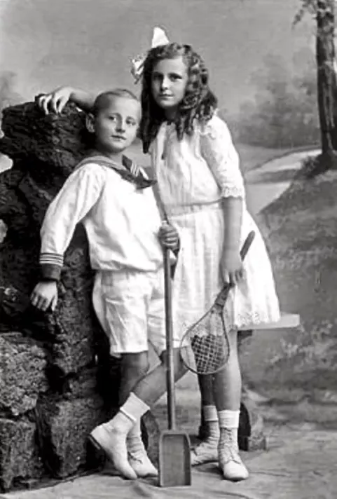 Leni Riefenstahl (1914)