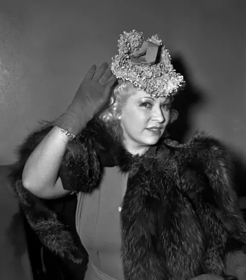 Mae West (1940)