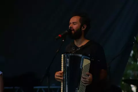 Marcelo Jeneci (2013)
