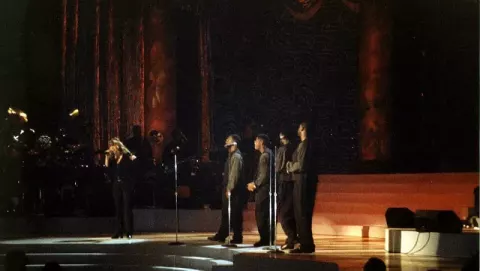 Mariah Carey at Madison Square Garden, NY on October 10 (1995)