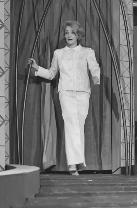 Marlene Dietrich (1963)