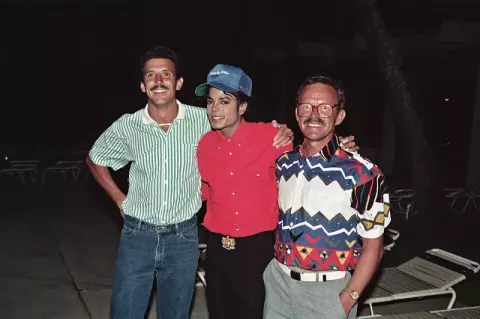 Michael Jackson at the Kahala Hilton Hotel in Hawaii (1988)