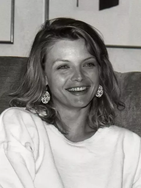 Michelle Pfeiffer (1985)