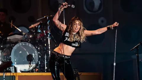 Miley Cyrus (2019)