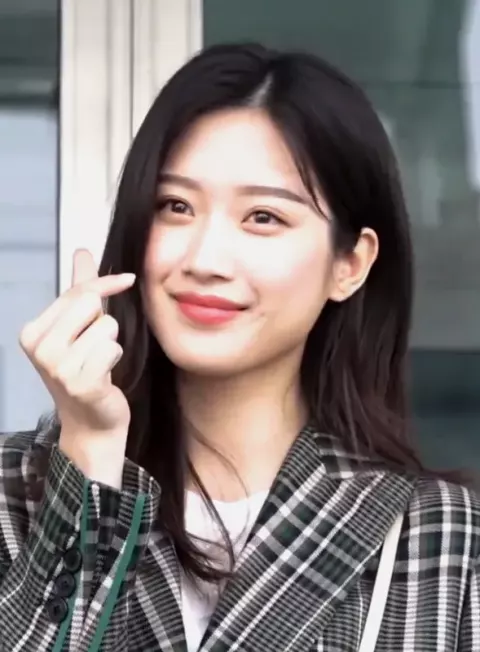 Moon Ga-young at Incheon Airport on May 27 (2019)