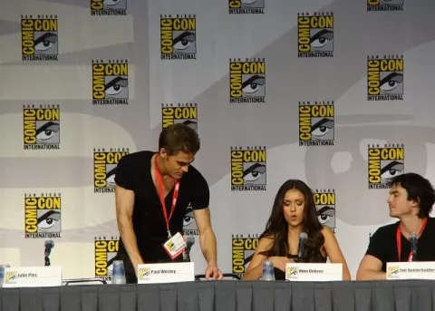 Nina Dobrev (2010)