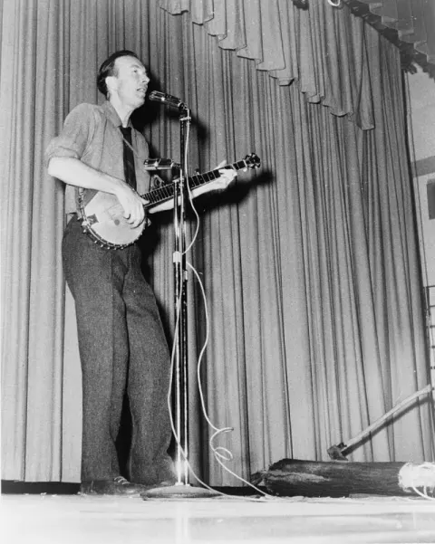 Pete Seeger (1967)