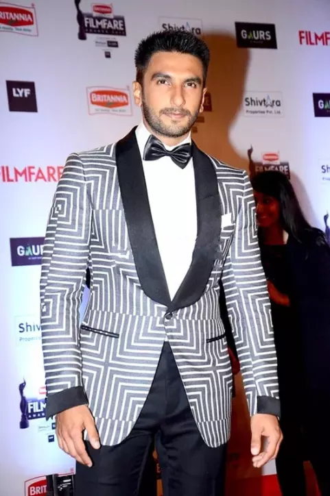Ranveer Singh at 61st Filmfare awards 2016