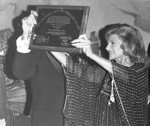 Rita Hayworth (1977)