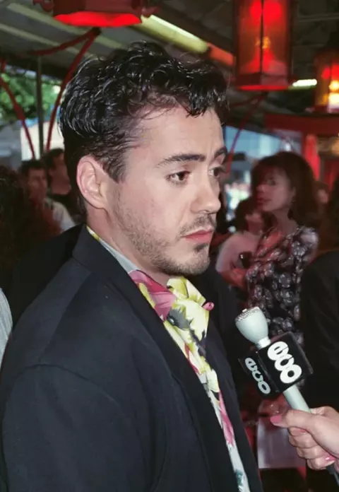 Robert Downey Jr. at the AIR AMERICA movie premiere 1990