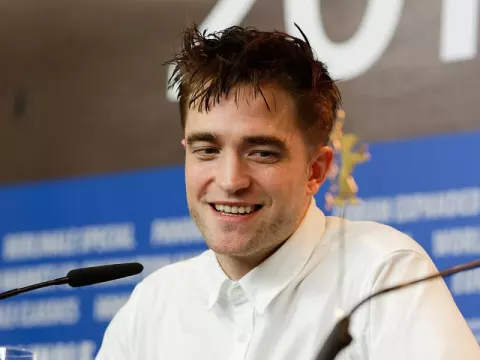 Robert Pattinson (2017)