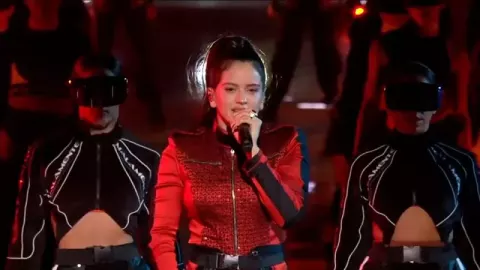 Rosalía at the MTV EMAs 2018