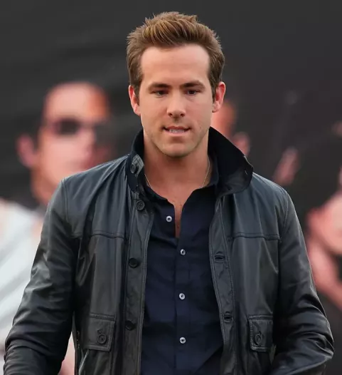 Ryan Reynolds at the X-Men Origins: Wolverine premiere in Tempe, Arizona (2009)