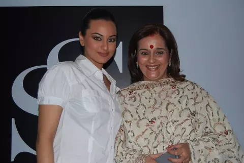 Sonakshi Sinha (2010)