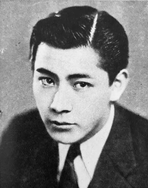 Toshirō Mifune (1939)