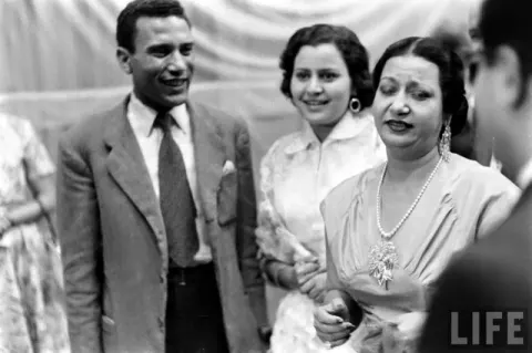 Umm Kulthum (1975)