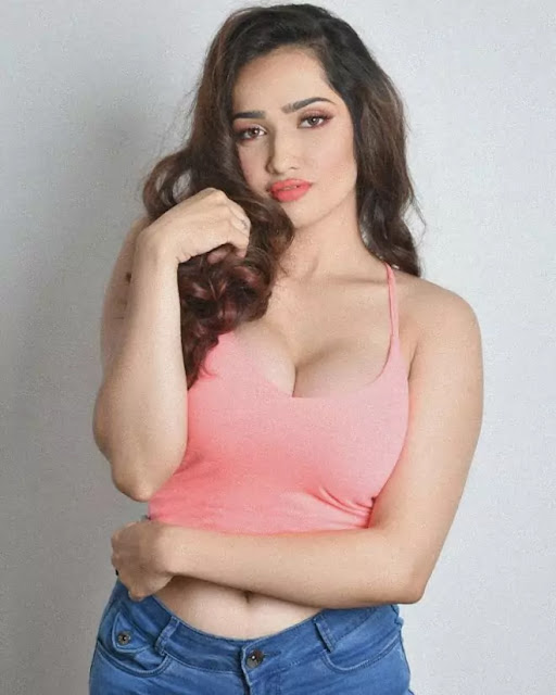 Aditi Mistry Aditi Mistry