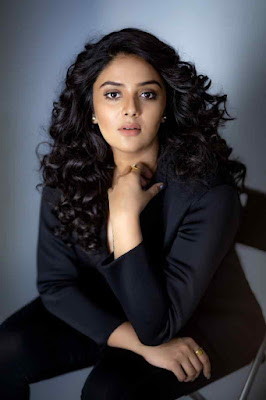 Sreemukhi Age