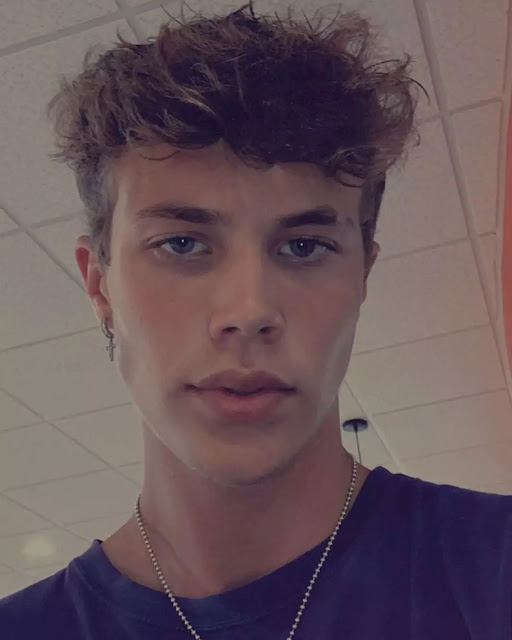 Mason Hilton