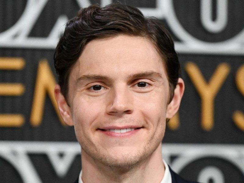 Evan Peters