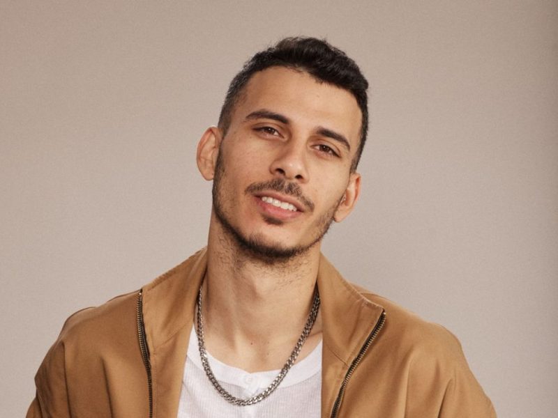 Avi Aburomi