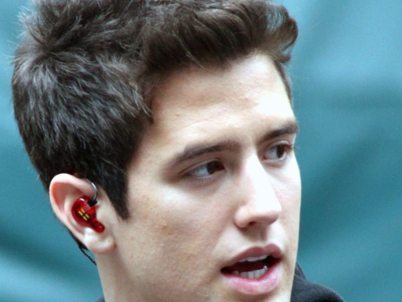 Logan Henderson