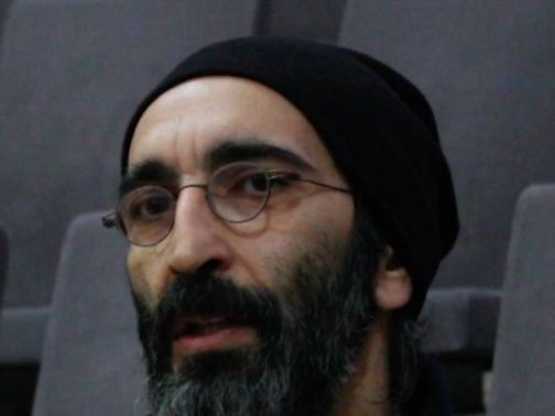 Fırat Tanış