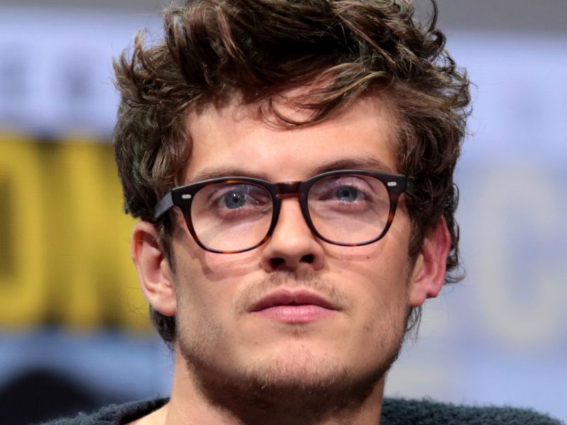Daniel Sharman