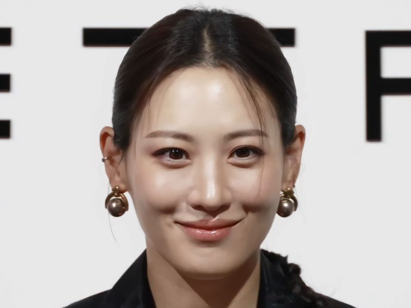 Claudia Kim