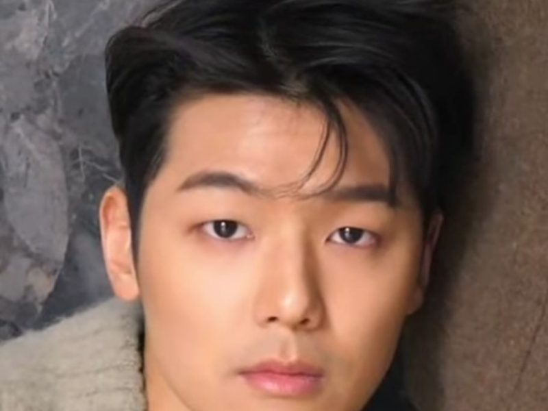 Kang Min-hyuk