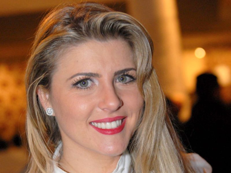 Íris Stefanelli