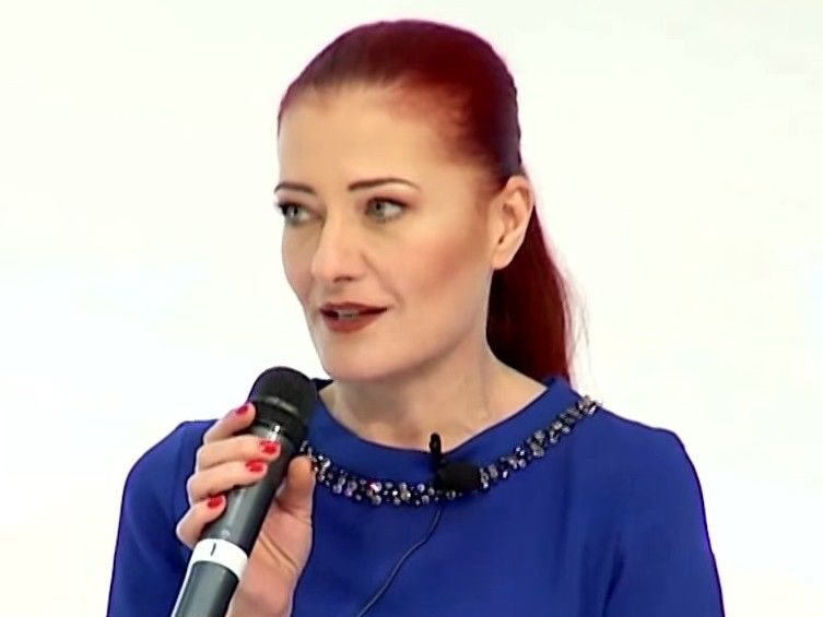 Candan Erçetin