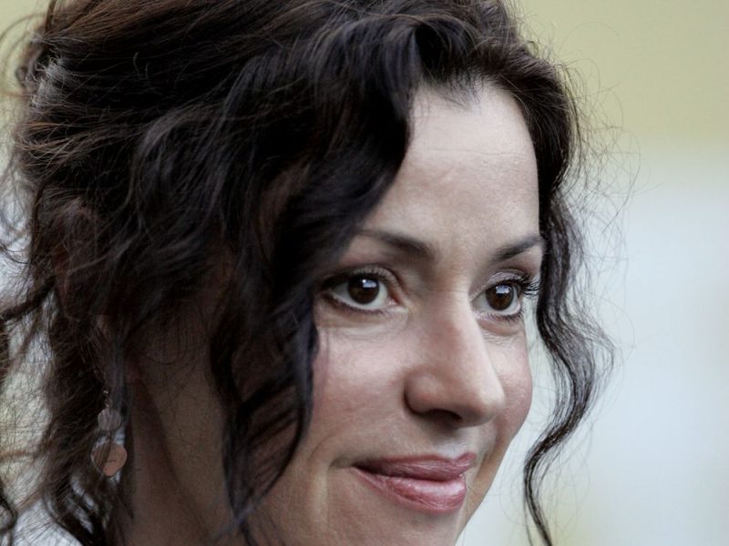 Tina Arena