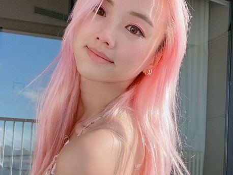 Vyvan Le Age, Height, Wiki, Bio, Net Worth, Boyfriend, Weight & More