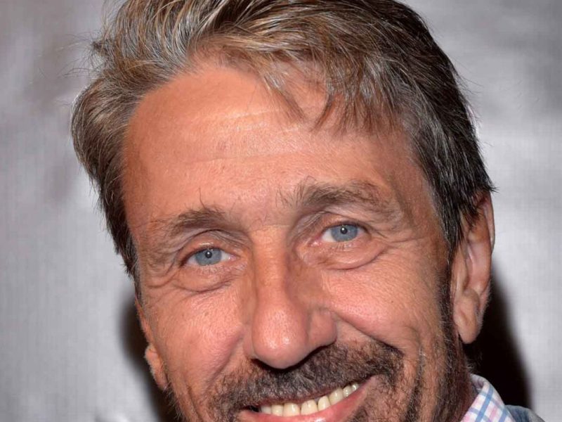 Steve Holmes